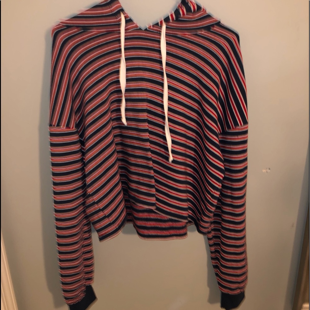American Eagle Cropped sweater
